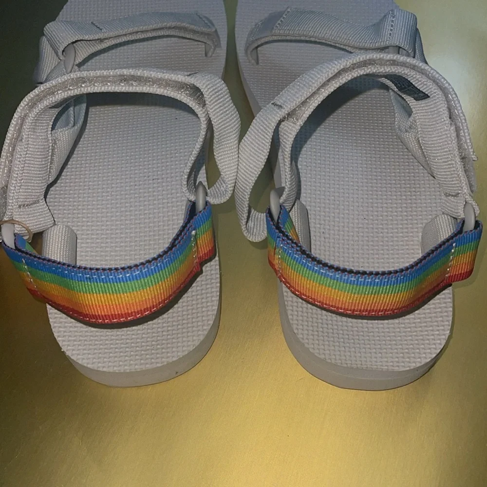 Teva Polaroid rainbow print sandal - Picture 4 of 12